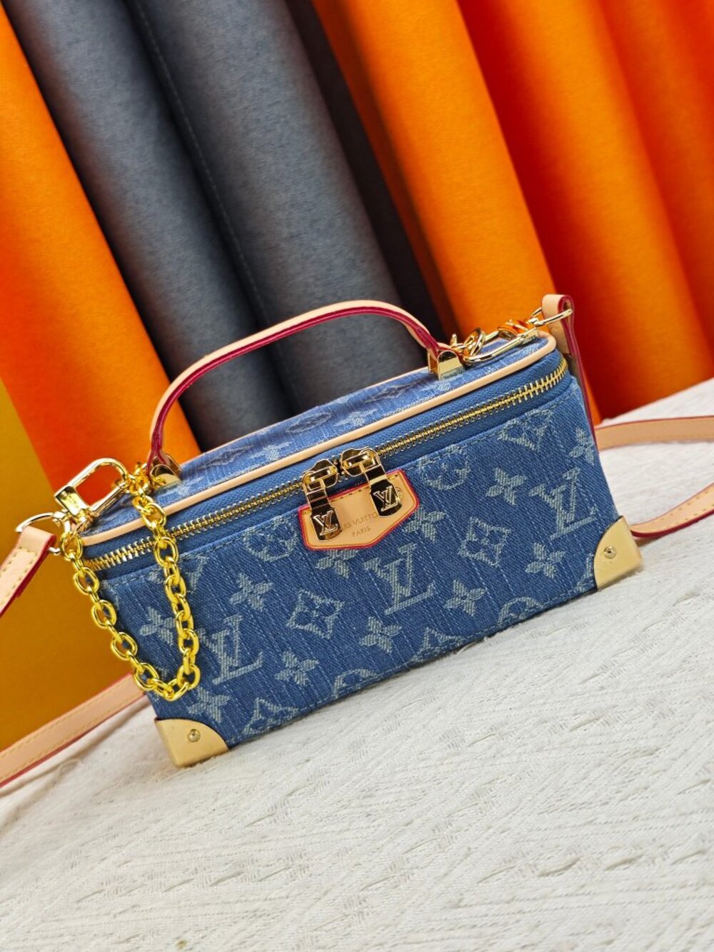 Louis Vuitton Onthego BB Handbag